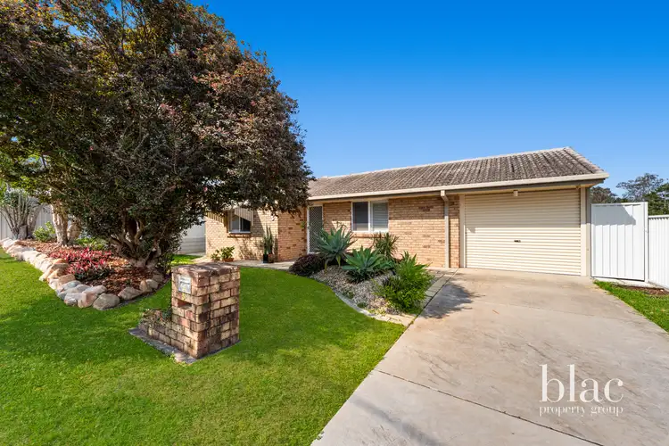 5 Newlands Avenue, Petrie QLD 4502