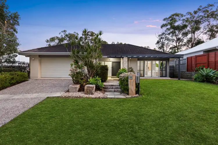 14 Barrington Crescent, Wakerley QLD 4154