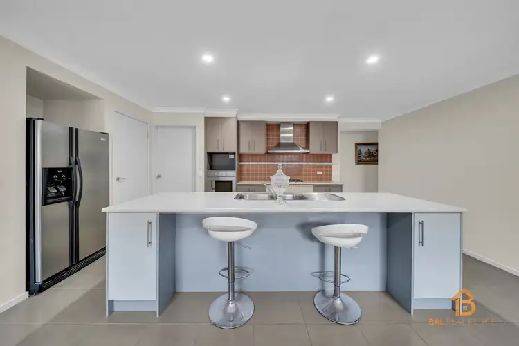 Sixth view of Homely house listing, 124 Rose Grange Boulevard, Tarneit VIC 3029