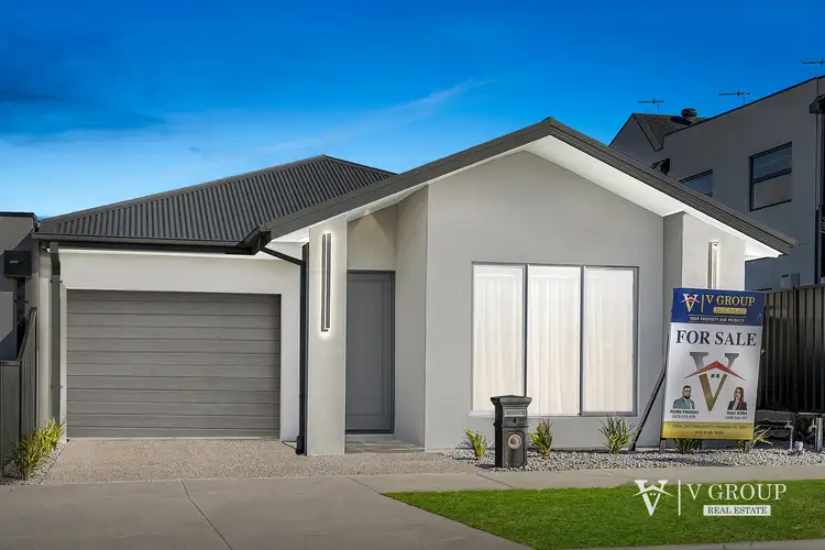 Second view of Homely house listing, 4 Jacksonia Drive, Mickleham VIC 3064