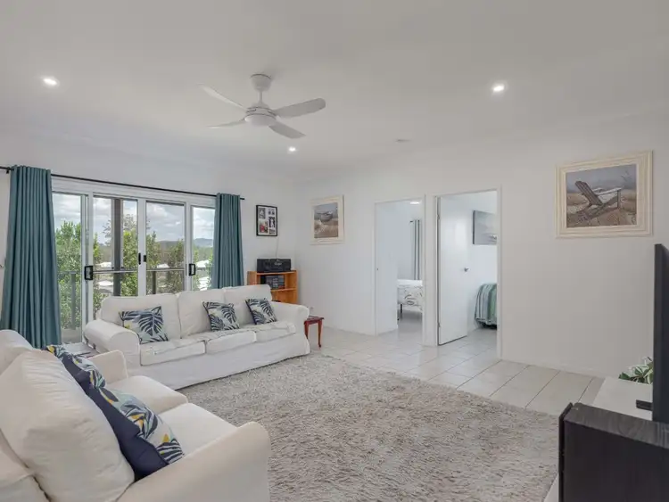 2/29 Kimberley Avenue, Southside QLD 4570