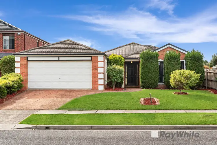 10 Camberwell Drive, Narre Warren VIC 3805