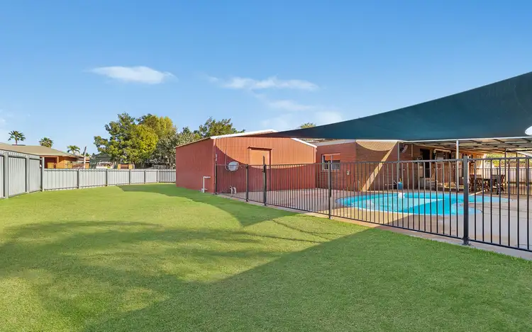 5 McWhirter Way, Baynton WA 6714