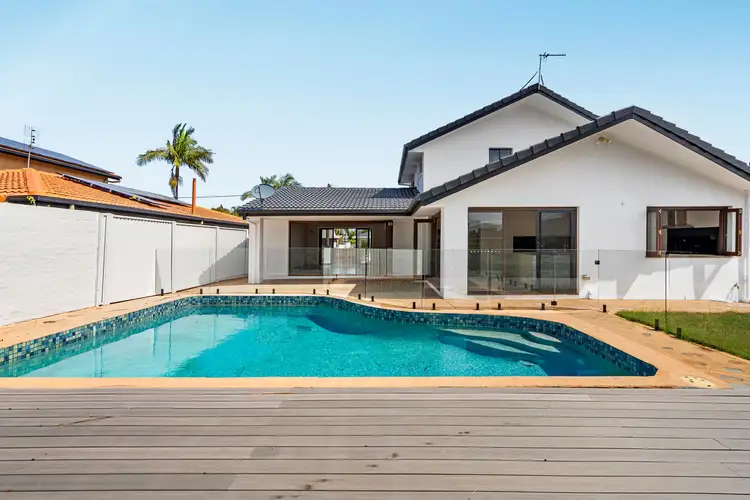 3 Monterey Court, Broadbeach Waters QLD 4218