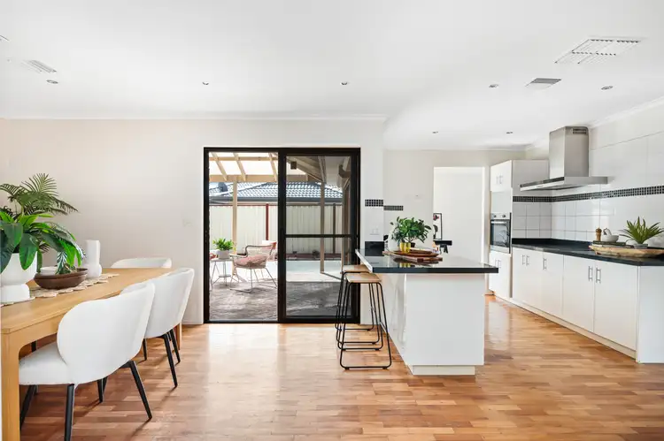 Sixth view of Homely house listing, 4 Bronsdon Court, Mill Park VIC 3082