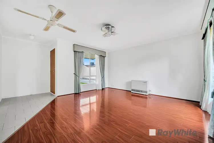 Sixth view of Homely unit listing, 2/33 Ivan Crescent, Hampton Park VIC 3976