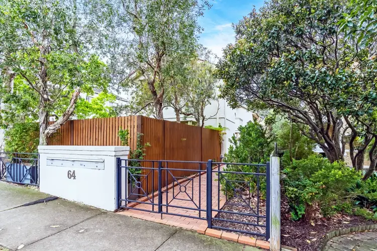 2/64 HAMPDEN Road, Russell Lea NSW 2046