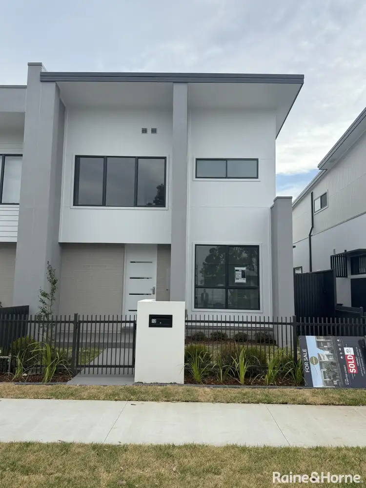 12 Dexter Street, Oran Park NSW 2570