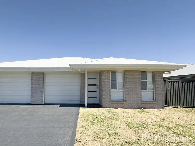 1/36 Wattle Street, Kootingal NSW 2352