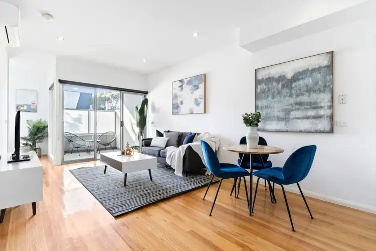 4/92 Paisley Street, Footscray VIC 3011