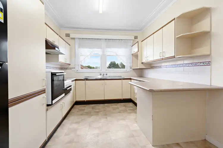 Fifth view of Homely house listing, 37 Second Avenue, Rutherford NSW 2320