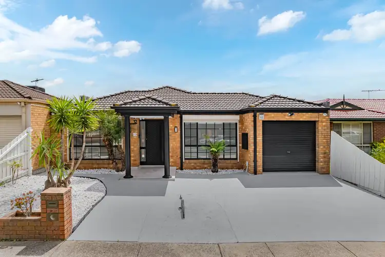 12 Madeira Court, Roxburgh Park VIC 3064
