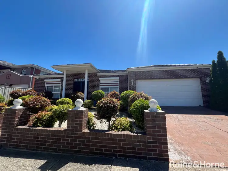 21 Nicholson Terrace, Taylors Hill VIC 3037