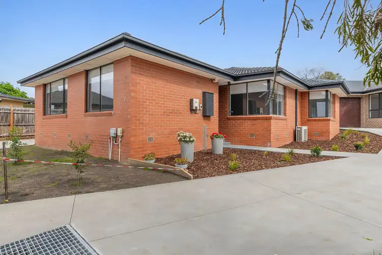 2 Parkwood Place