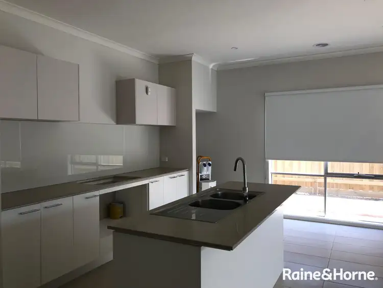 Fifth view of Homely house listing, 15 Botany Circuit, Tarneit VIC 3029