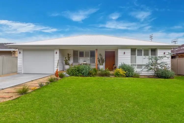 37 Murrumbidgee Crescent, Bateau Bay NSW 2261