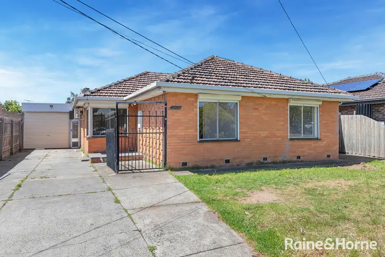 153 St Albans Road, St Albans VIC 3021