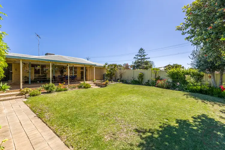 11 Caspar Road, Madora Bay WA 6210