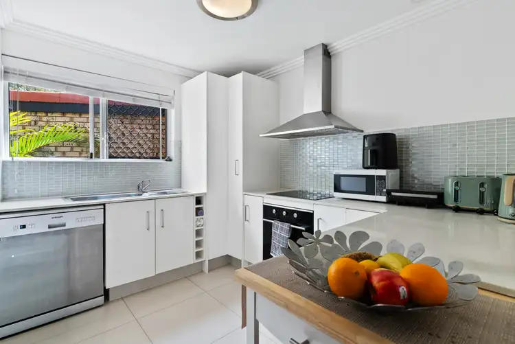 Fifth view of Homely apartment listing, 3/47 Hooker Boulevard, Broadbeach Waters QLD 4218