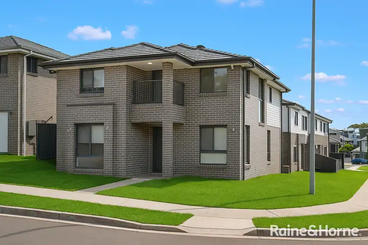 27 Dragoon Road, Edmondson Park NSW 2174