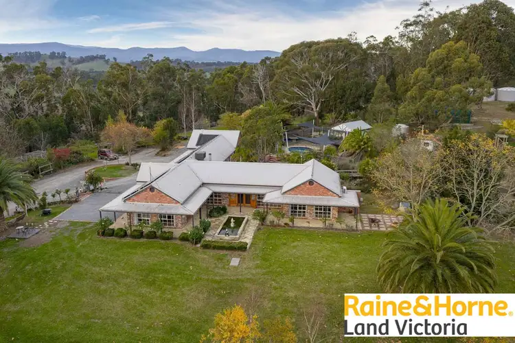 70 Sanders Road, Garfield North VIC 3814