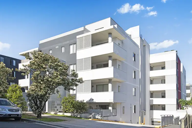 1/5 Robilliard Street, Mays Hill NSW 2145