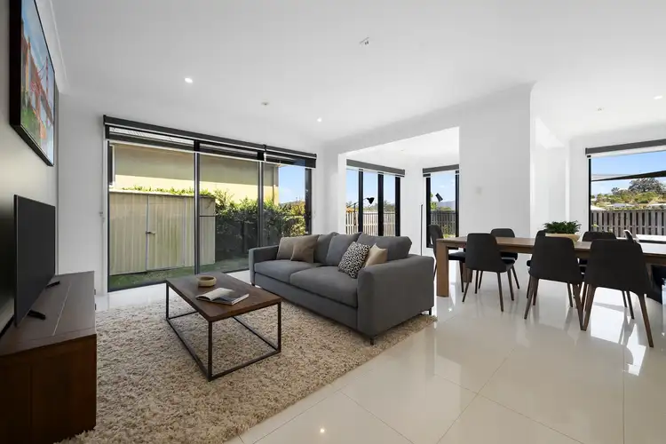 20 Mountain View Parade, Maudsland QLD 4210