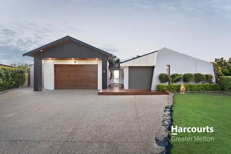 3 Sophia Place, Melton West VIC 3337