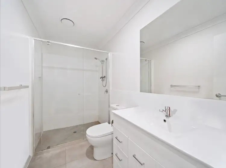 Fifth view of Homely house listing, 2/33 Mount Glorious Street, Park Ridge QLD 4125