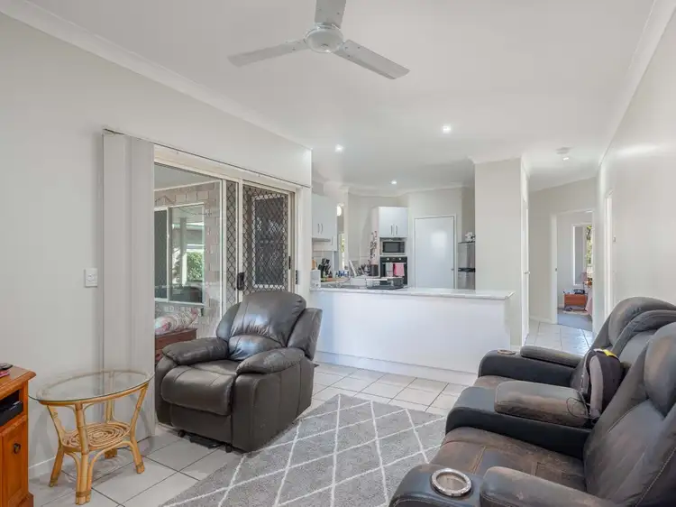 Fifth view of Homely house listing, 2 Rosewood Court, Southside QLD 4570