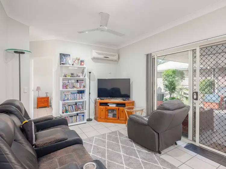 Sixth view of Homely house listing, 2 Rosewood Court, Southside QLD 4570