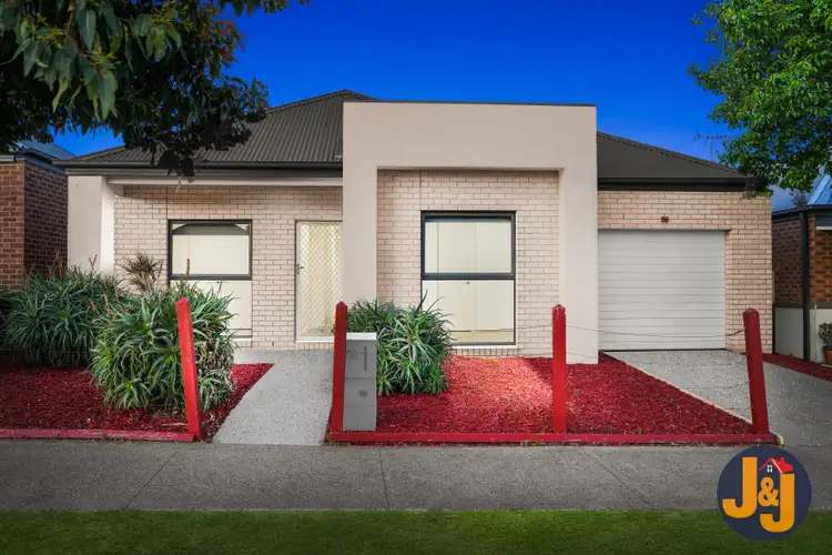 35 Mallacoota Way, Craigieburn VIC 3064