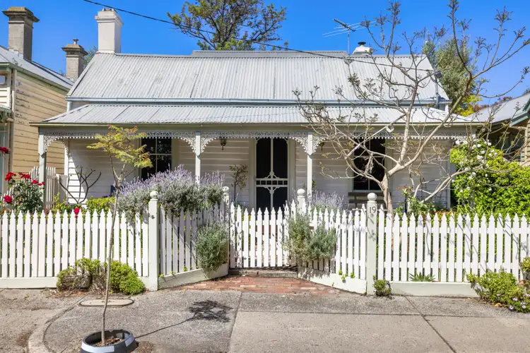 19 Railway Crescent, Williamstown VIC 3016