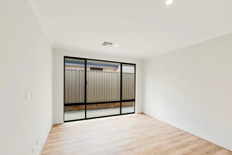 Fifth view of Homely house listing, 32 Ripen Loop, Hammond Park WA 6164