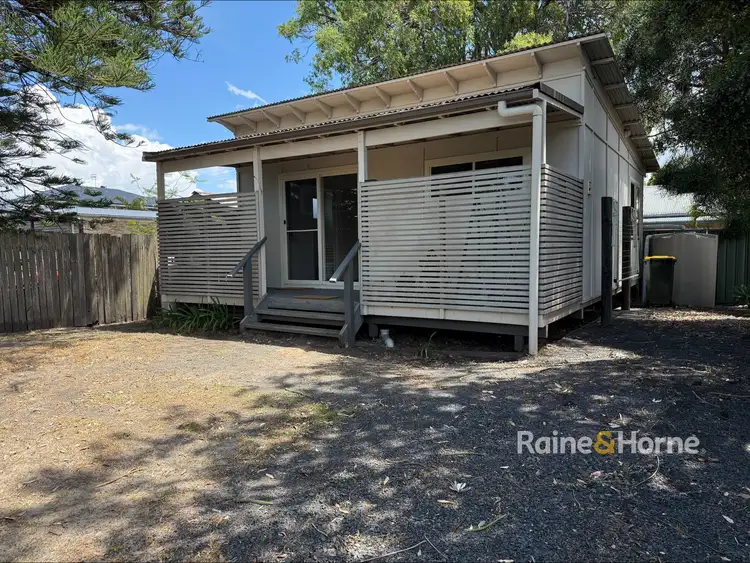 Cabin 218 Trafalgar Avenue