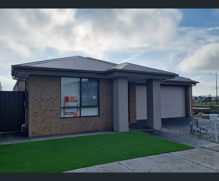 16 Lasio Way, Donnybrook VIC 3064