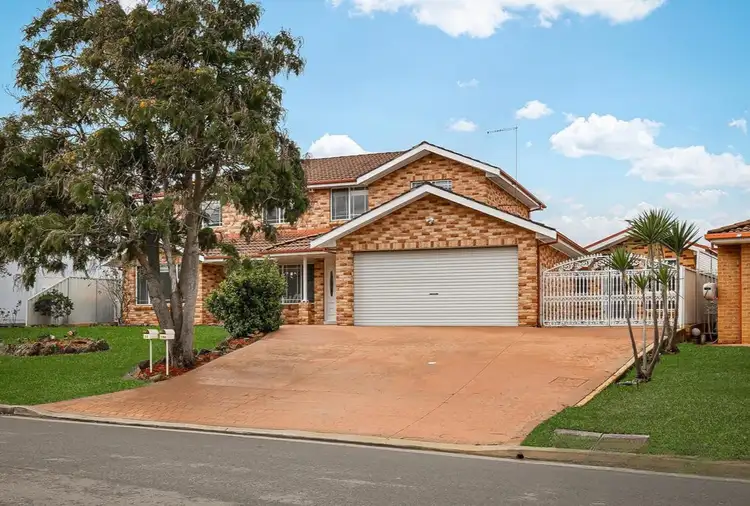 18 Martens Place, Abbotsbury NSW 2176