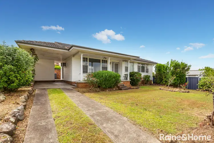 40 Earl Street, Holmesville NSW 2286