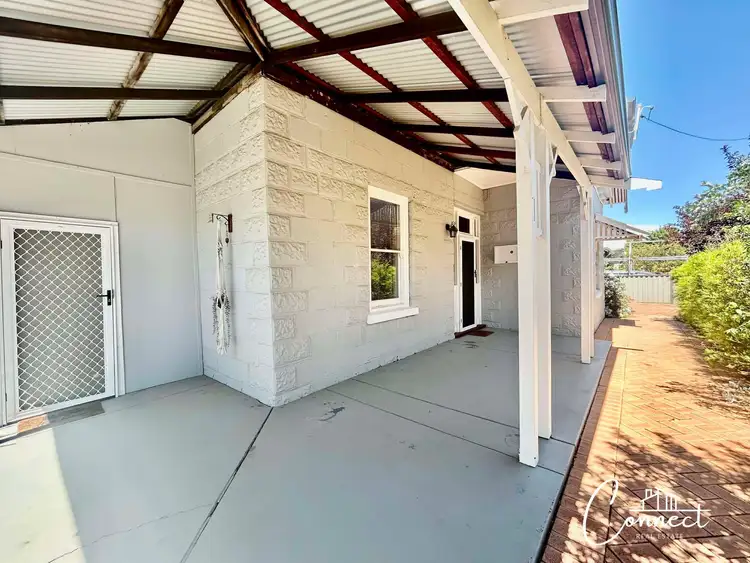 7 Elizabeth Street, York WA 6302