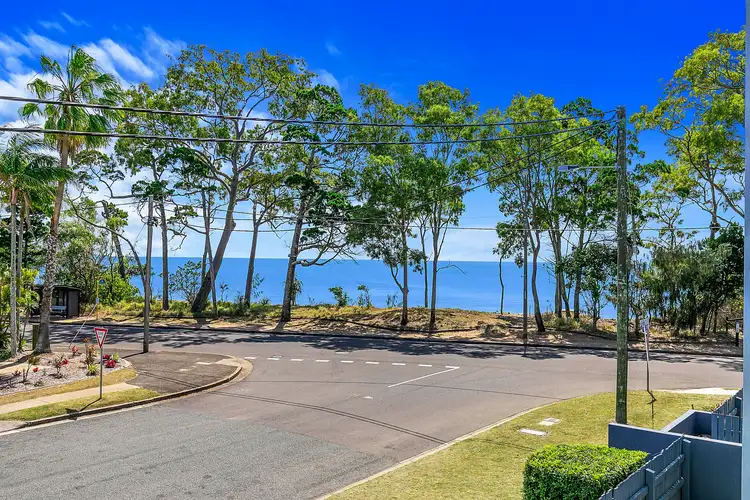 7/458 Esplanade, Torquay QLD 4655