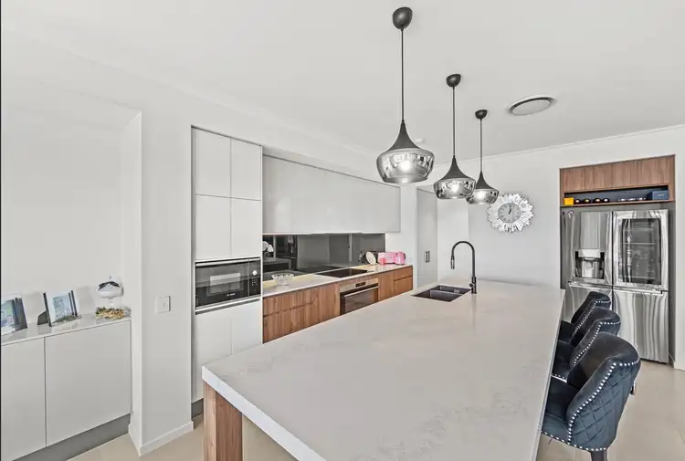 Fourth view of Homely house listing, 8942 The Point Circuit, Hope Island QLD 4212