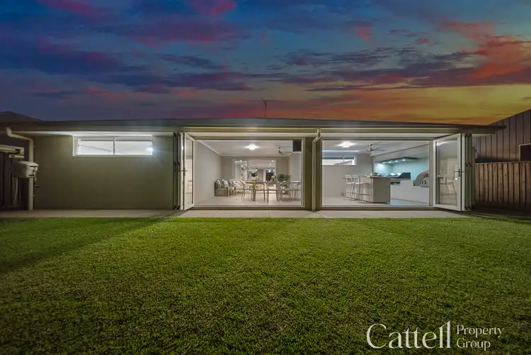 7 Waterside Close, Rutherford NSW 2320