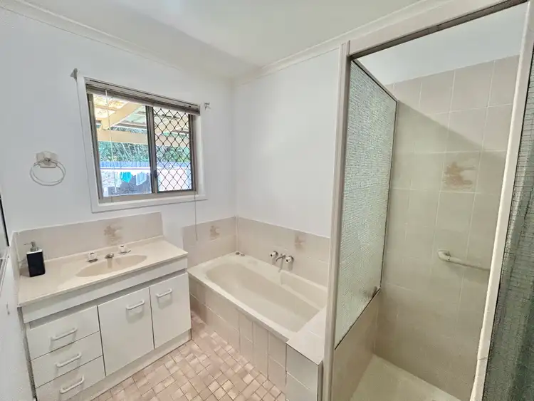 Sixth view of Homely villa listing, 1/11 Lyre Street, Capalaba QLD 4157