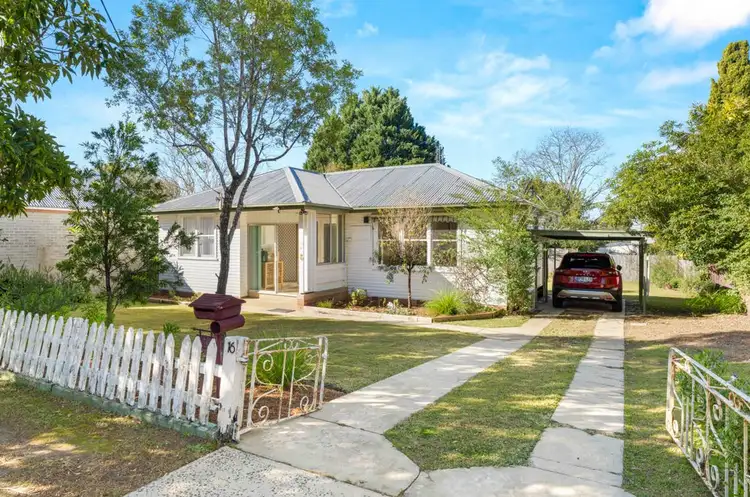 16 West Street, Nowra NSW 2541