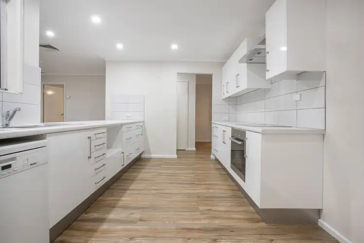 12 Bateman Court, Millars Well WA 6714