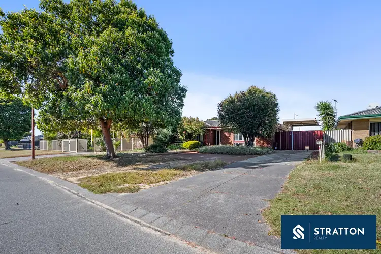 16 Coachwood Way, Maddington WA 6109