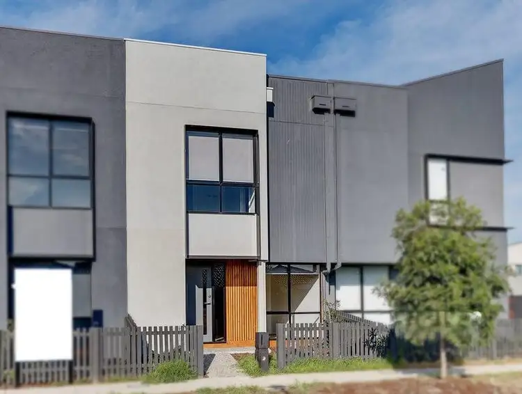 30 Hawkesbury Drive, Donnybrook VIC 3064