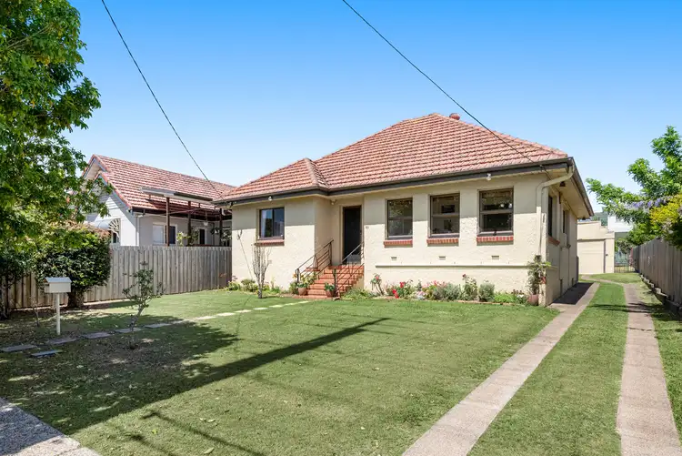 151 Junction Road, Morningside QLD 4170