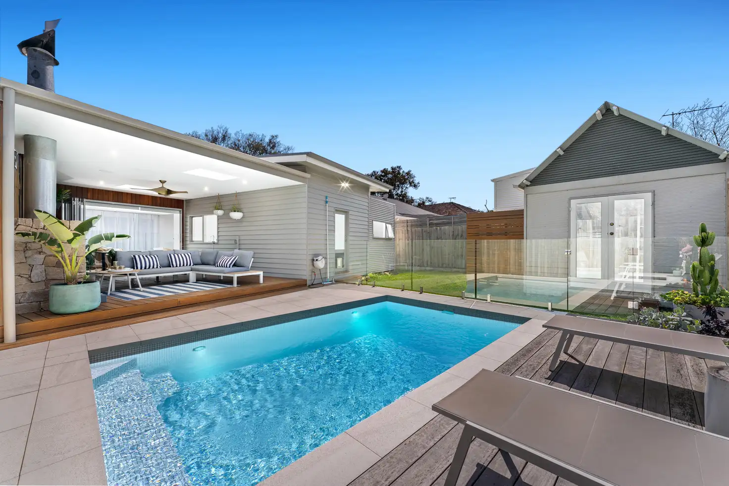 Carrum 4બેડરૂમ Fully Renovated Architectural Showpiece with Poolside Luxury