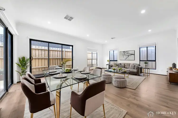 8 Cowwarr Crescent, Wollert VIC 3750